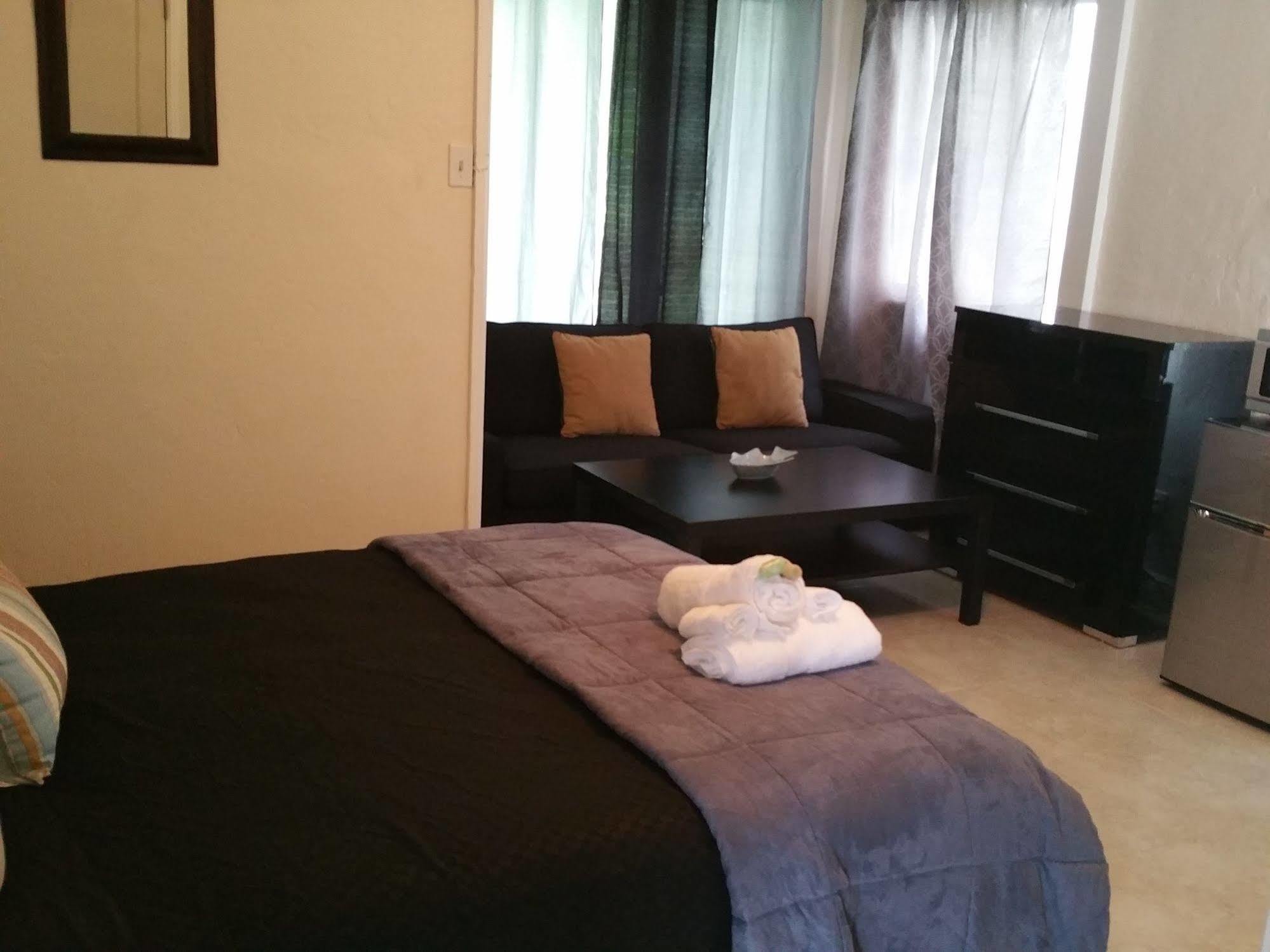Stay Inn Dania Beach Exterior photo