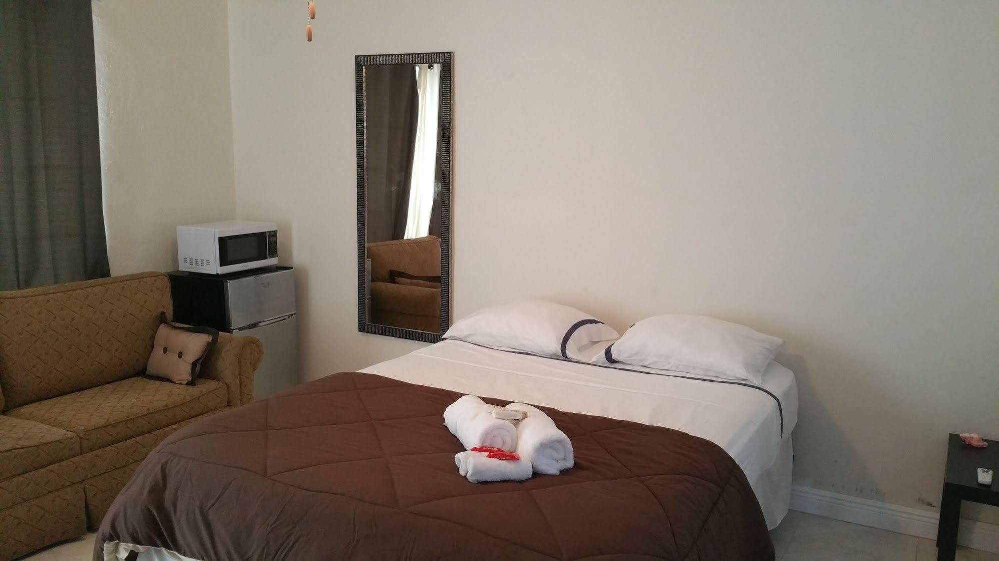 Stay Inn Dania Beach Exterior photo